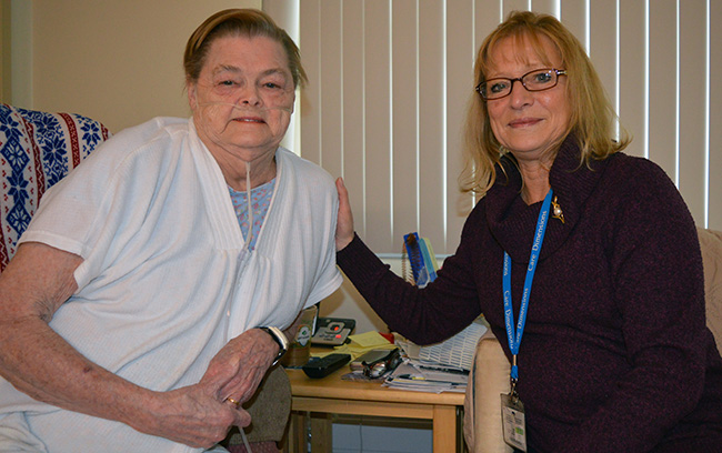 care-dimensions-respiratory-hospice-patient-Linda-with-confidence-liaison-Diane-Theriault